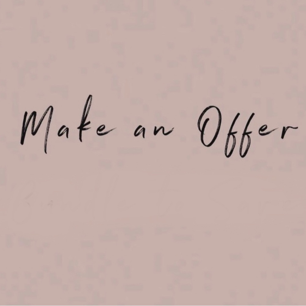 Open to offers! Bundle to save 😘